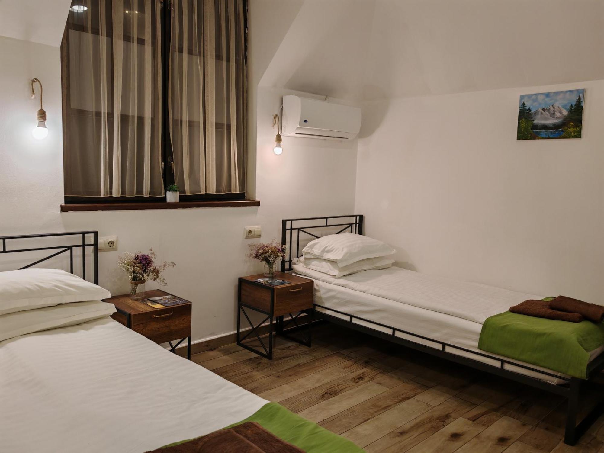Blur Inn Gallery Yerevan Luaran gambar