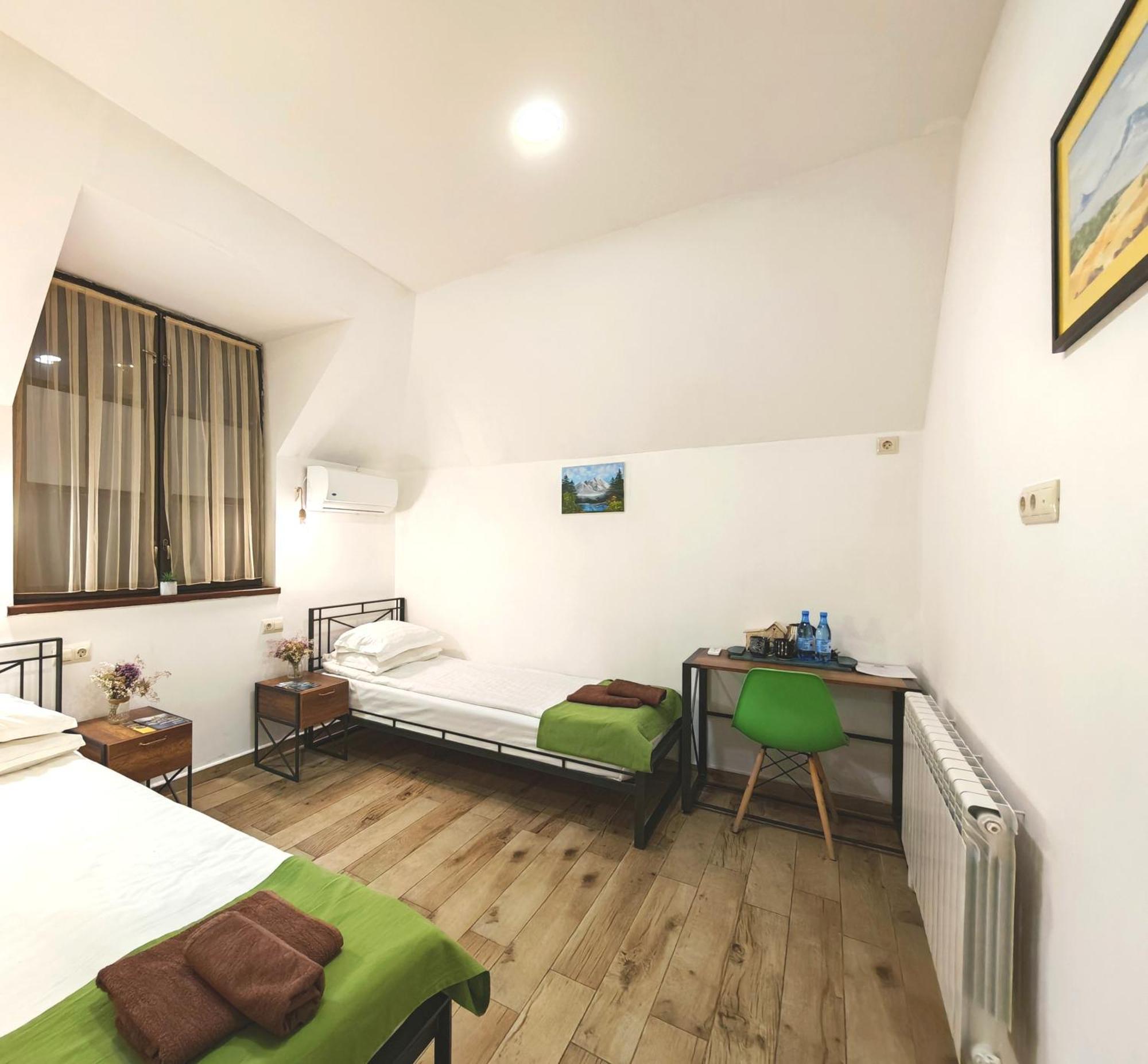 Blur Inn Gallery Yerevan Luaran gambar